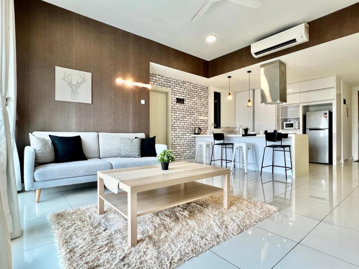 Royale Cottage Midvalley Netflix Pools 4 Pax Johor Bahru Exterior photo